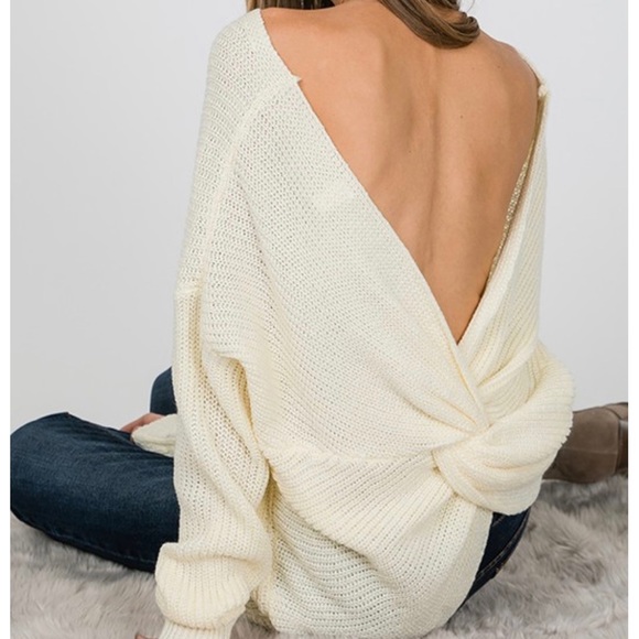 Tops - ⚡️LAST ONE⚡️Alyssa- oversized ivory twist sweater